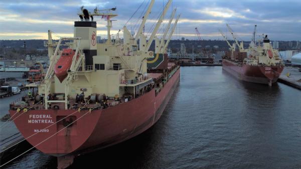 https://www.ajot.com/images/uploads/article/753-FMT_large_terminal_at_Port_of_Hamilton_on_Lake_Ontario_FedNav.png