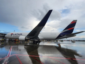 https://www.ajot.com/images/uploads/article/760-LATAM-Cargo-19th-767-300-freighter.jpg