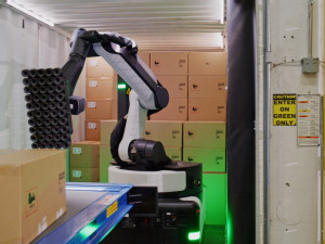 https://www.ajot.com/images/uploads/article/Arvato_Boston_Dynamics_Automated_unloading_with_stretch_robot.jpg