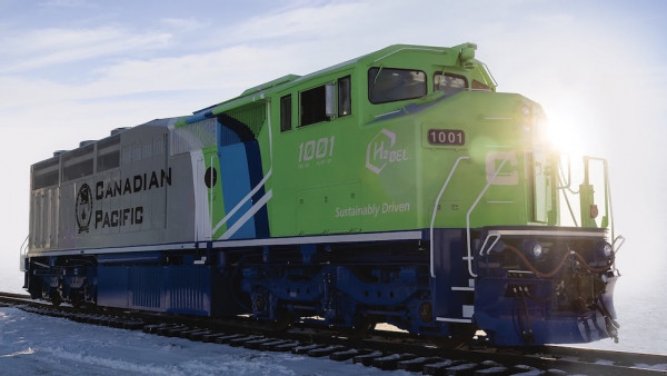 https://www.ajot.com/images/uploads/article/CPR_Hydrogen_Locomotive.jpg