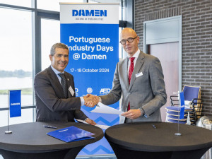 https://www.ajot.com/images/uploads/article/Damen-Shipyards-Group-and-idD-Portugal-Defence-sign-%28LOI%29_2024.jpg