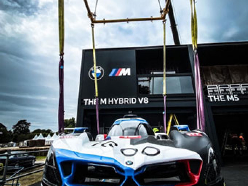 Modulift spreader frame lifts supercars at Goodwood Festival of Speed