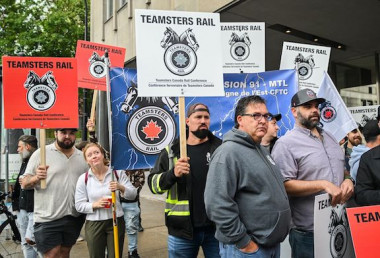 https://www.ajot.com/images/uploads/article/Teamsters_Canada.jpg